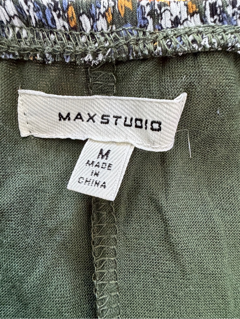 Max Studio Floral Skirt / Size Medium Feminine Classy - Picture 5 of 8